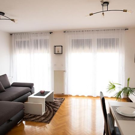 Apartman Martes 슬라본스키브로드 외부 사진