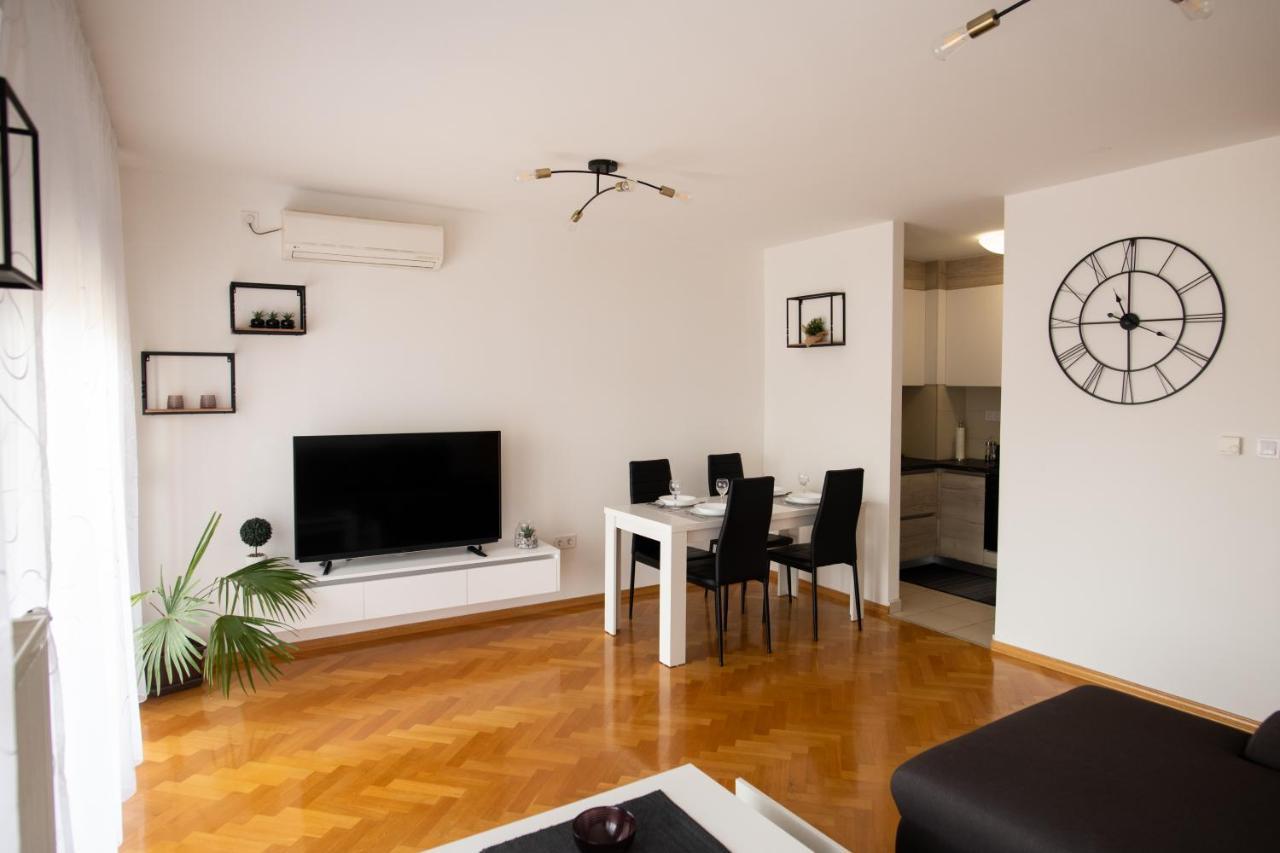 Apartman Martes 슬라본스키브로드 외부 사진